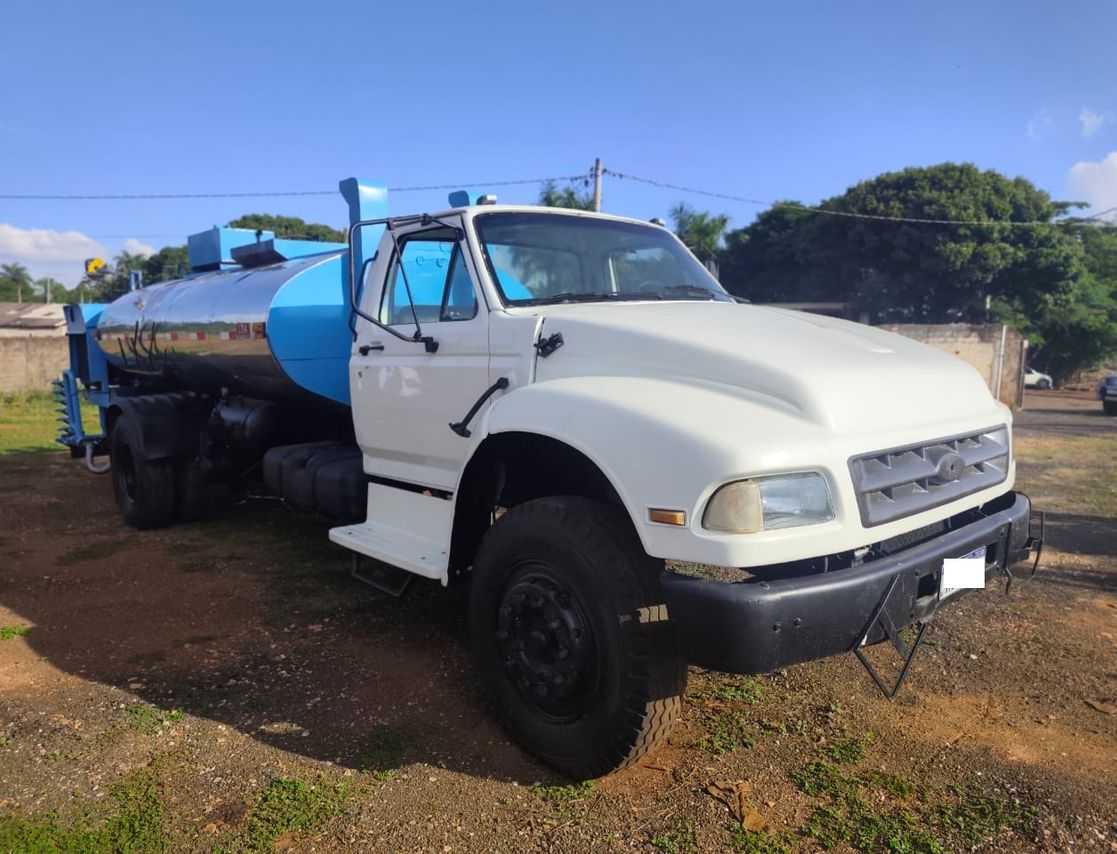 Ford F14000 - 95/95 2