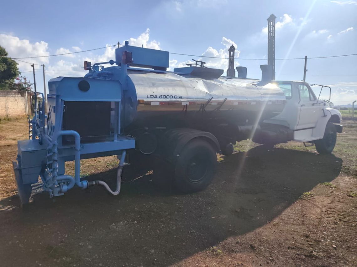 Ford F14000 - 95/95 7