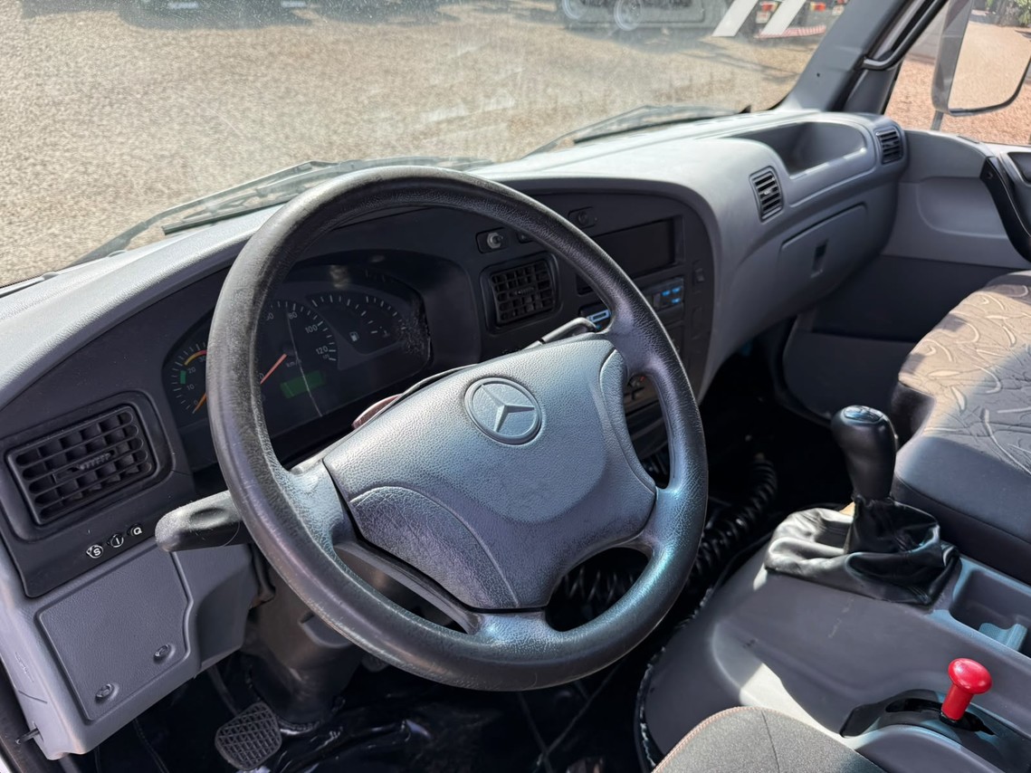 Mercedes Benz Accelo 915 - 10/11 8