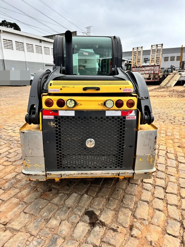 New Holland L218 - 18/18 5