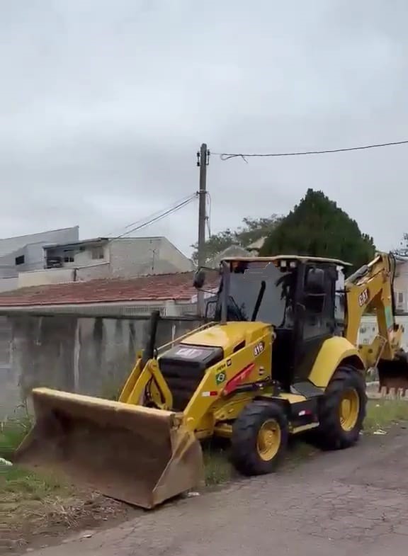 Caterpillar  416 - 24/24 3
