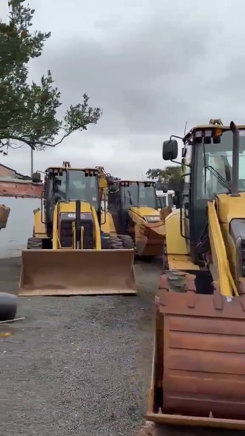 Caterpillar  416 - 24/24 8