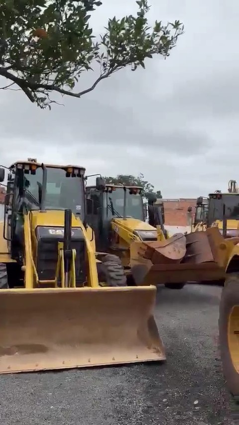 Caterpillar  416 - 24/24 9