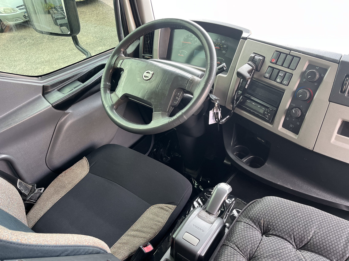 Volvo VM330 - 15/15 2