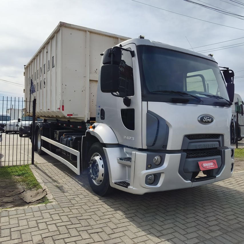 Ford Cargo2423 - 14/15 8