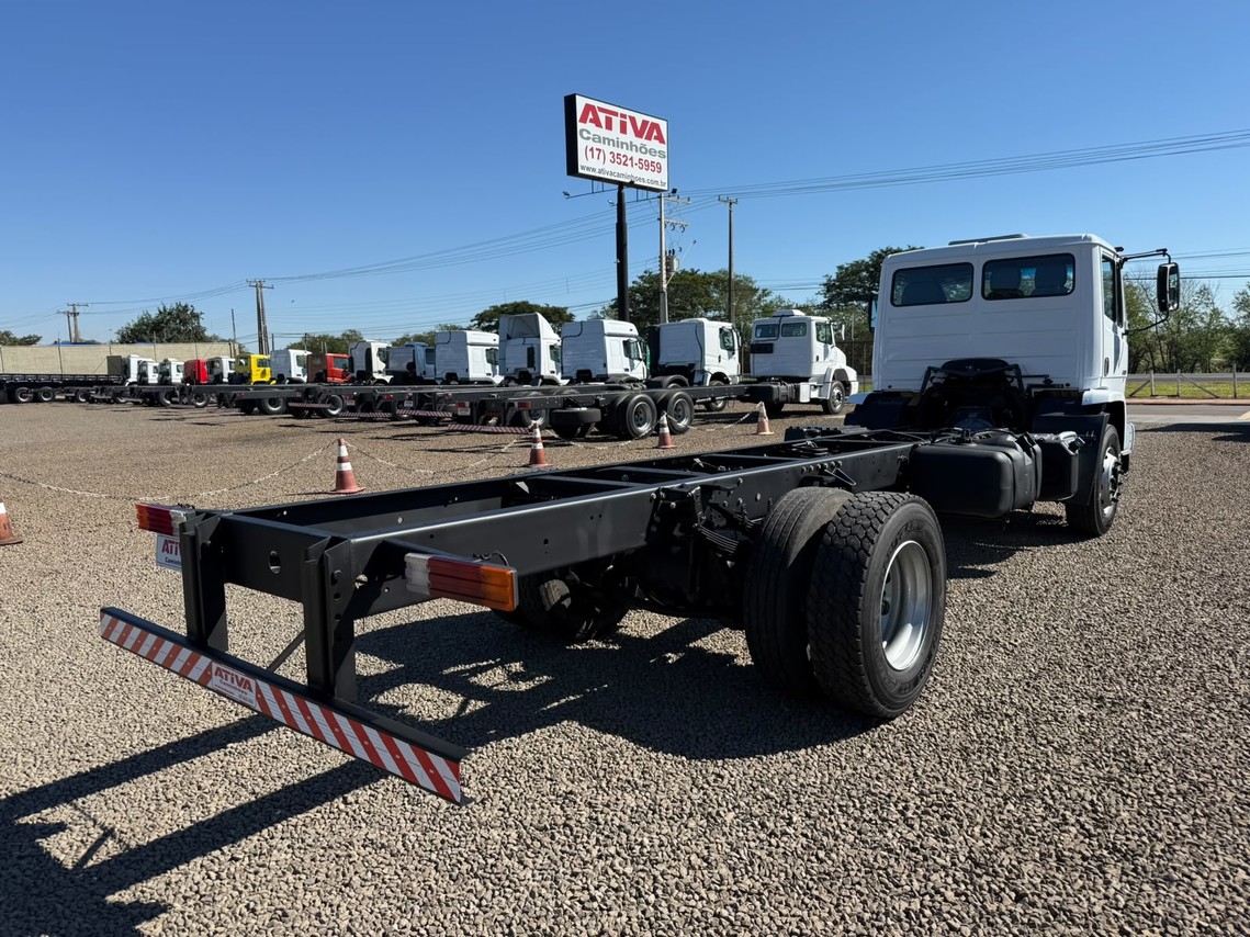 Mercedes Benz Atron 1719 - 15/15 5
