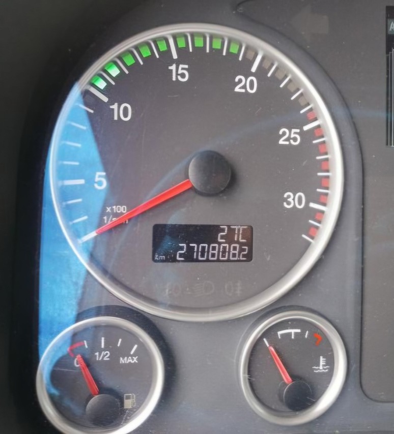 Volkswagen 29-520 6x4 Meteor - 21/22 12