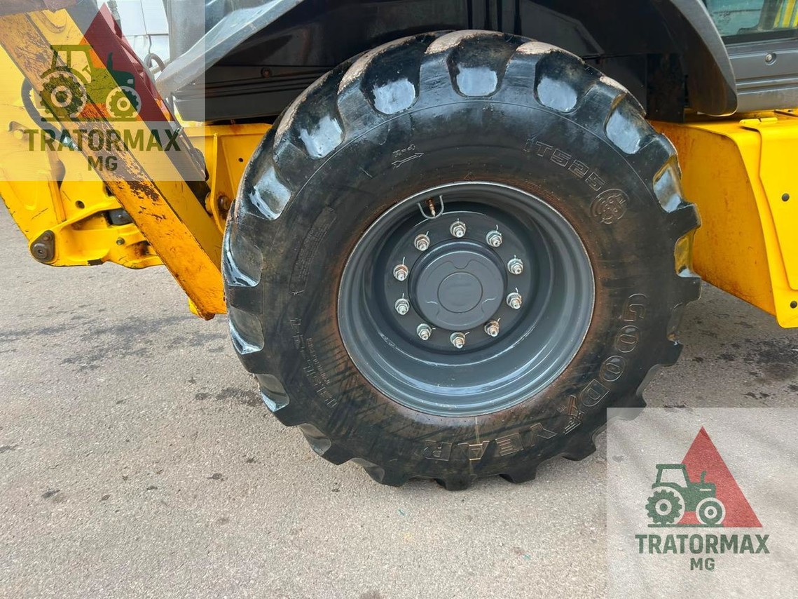 New Holland B95B - 23/23 2