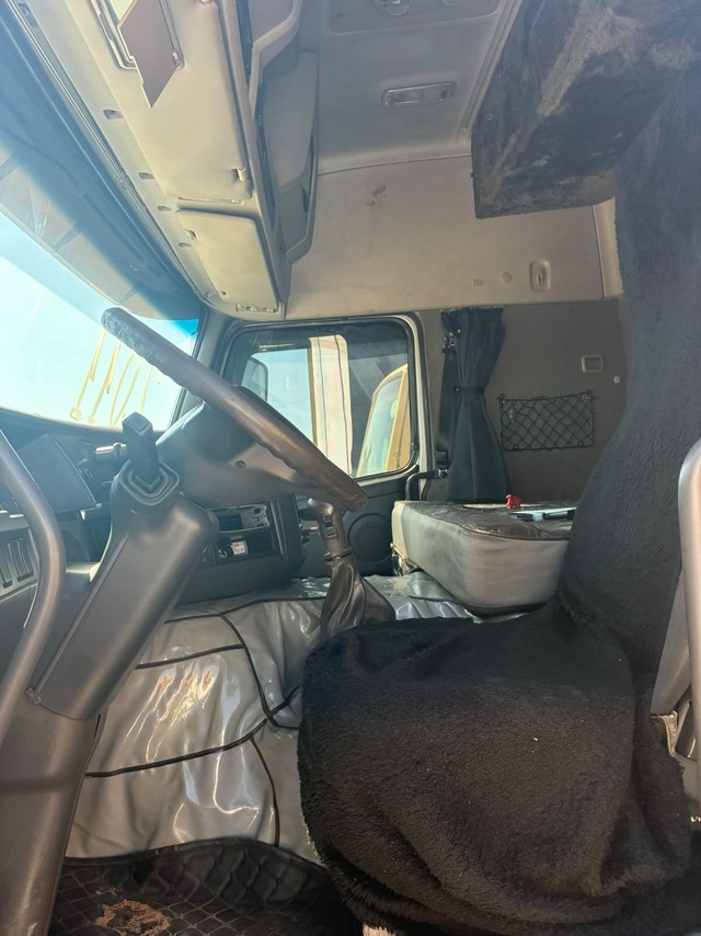 Volvo FM370 - 11/11 4