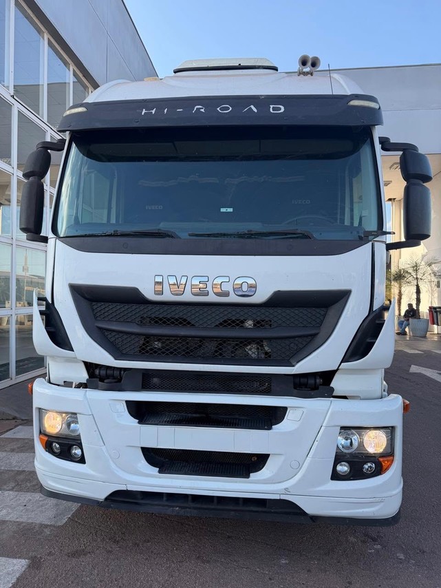 Iveco Stralis 440 - 19/19 17