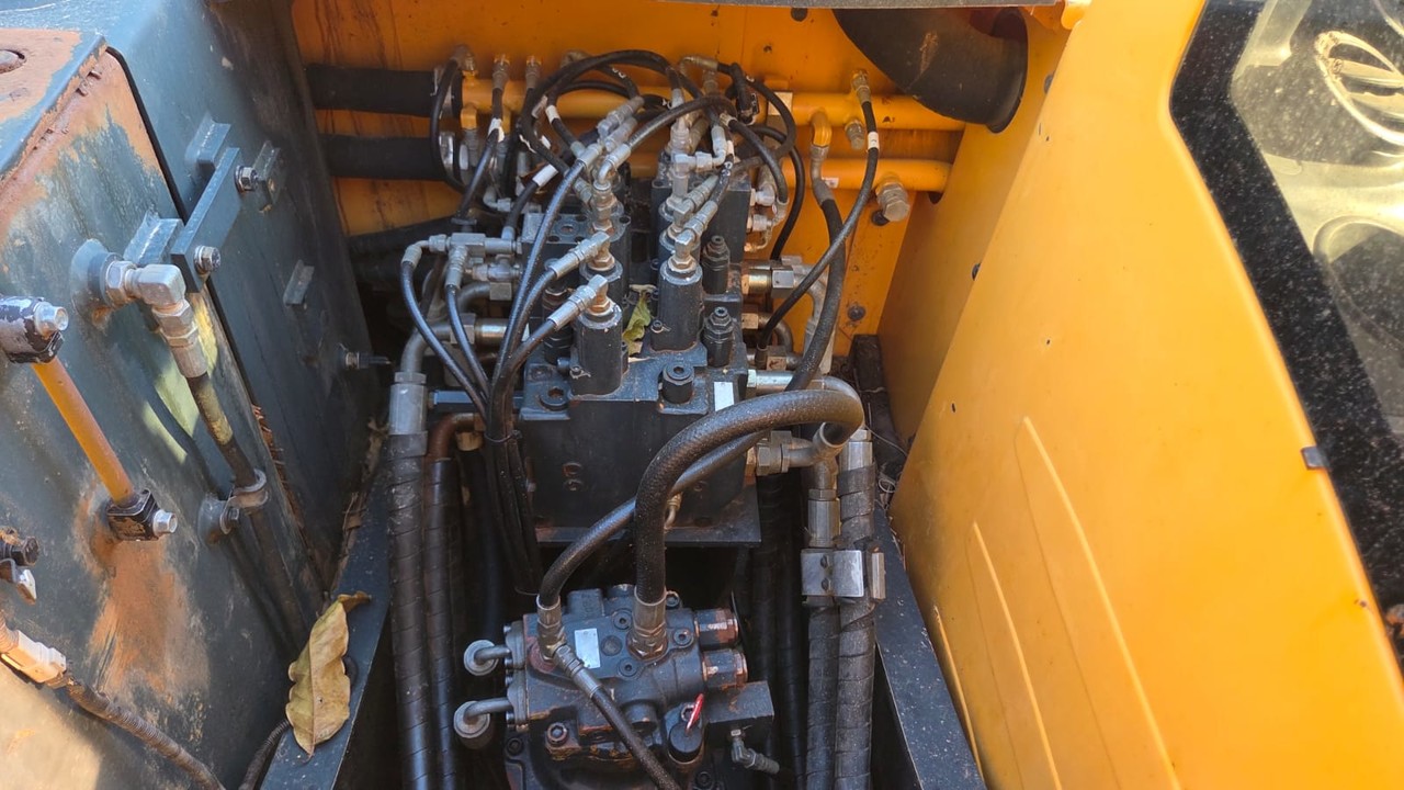Hyundai 140LC-9 - 19/19 2