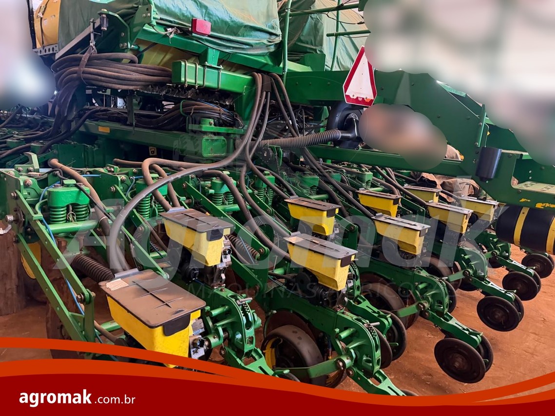 John Deere DB50 - 16/16 3