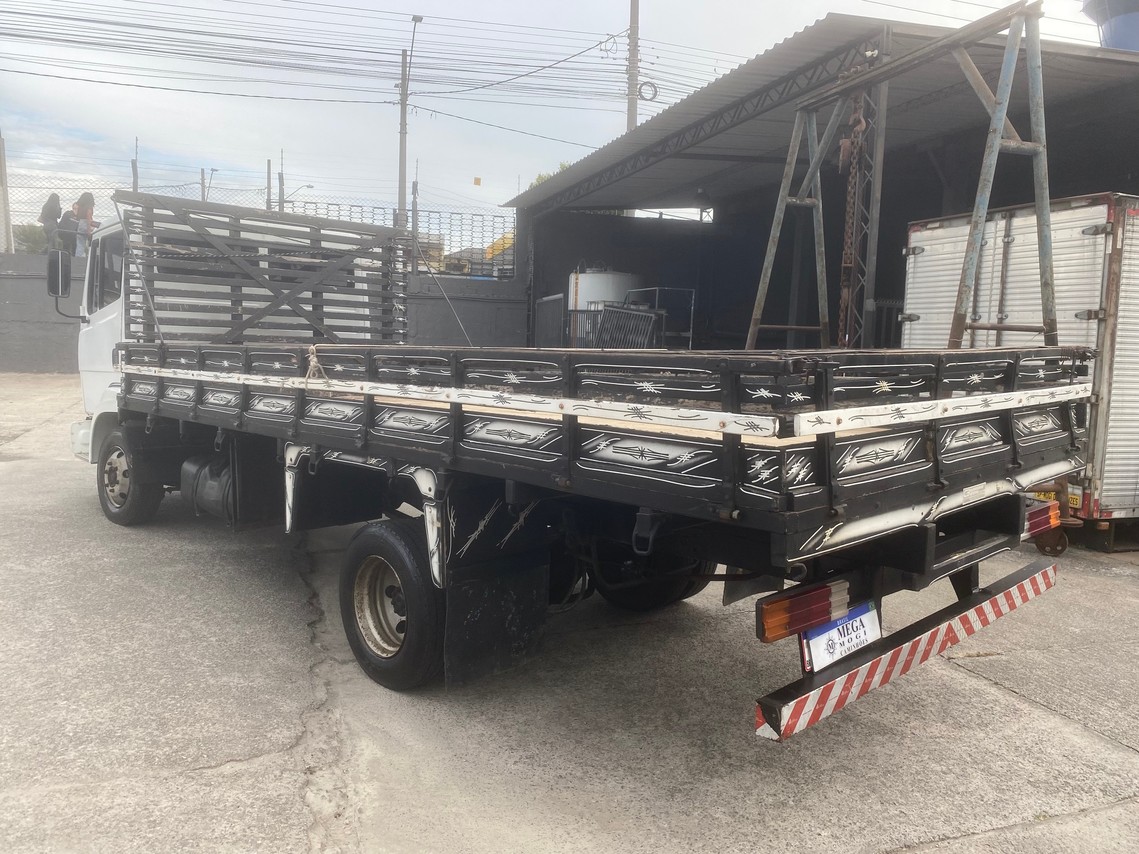 Mercedes Benz MB 712 - 98/99 6