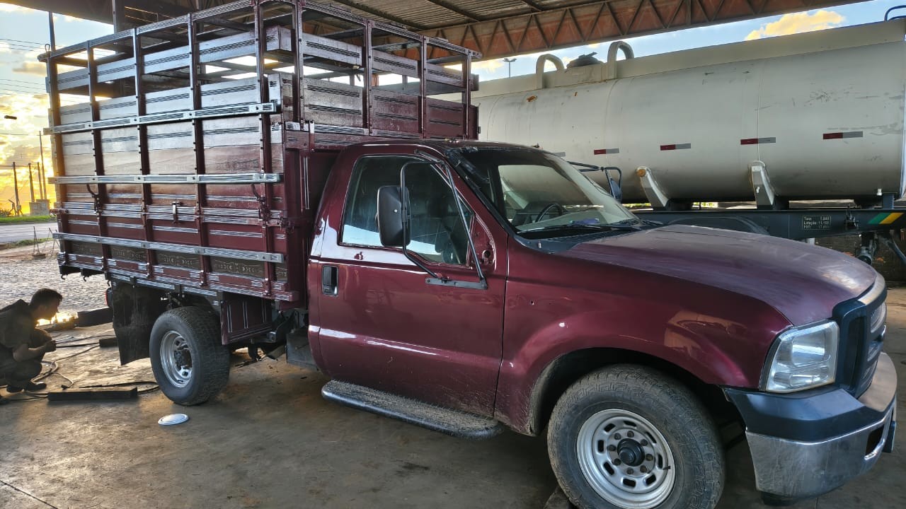 Ford F350 - 08/08 7