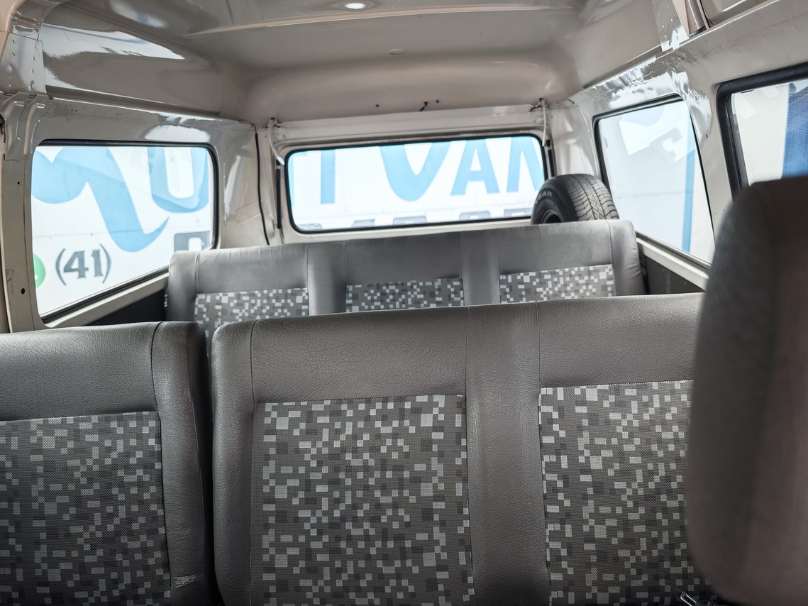 Volkswagen Kombi Standard - 10/11 17