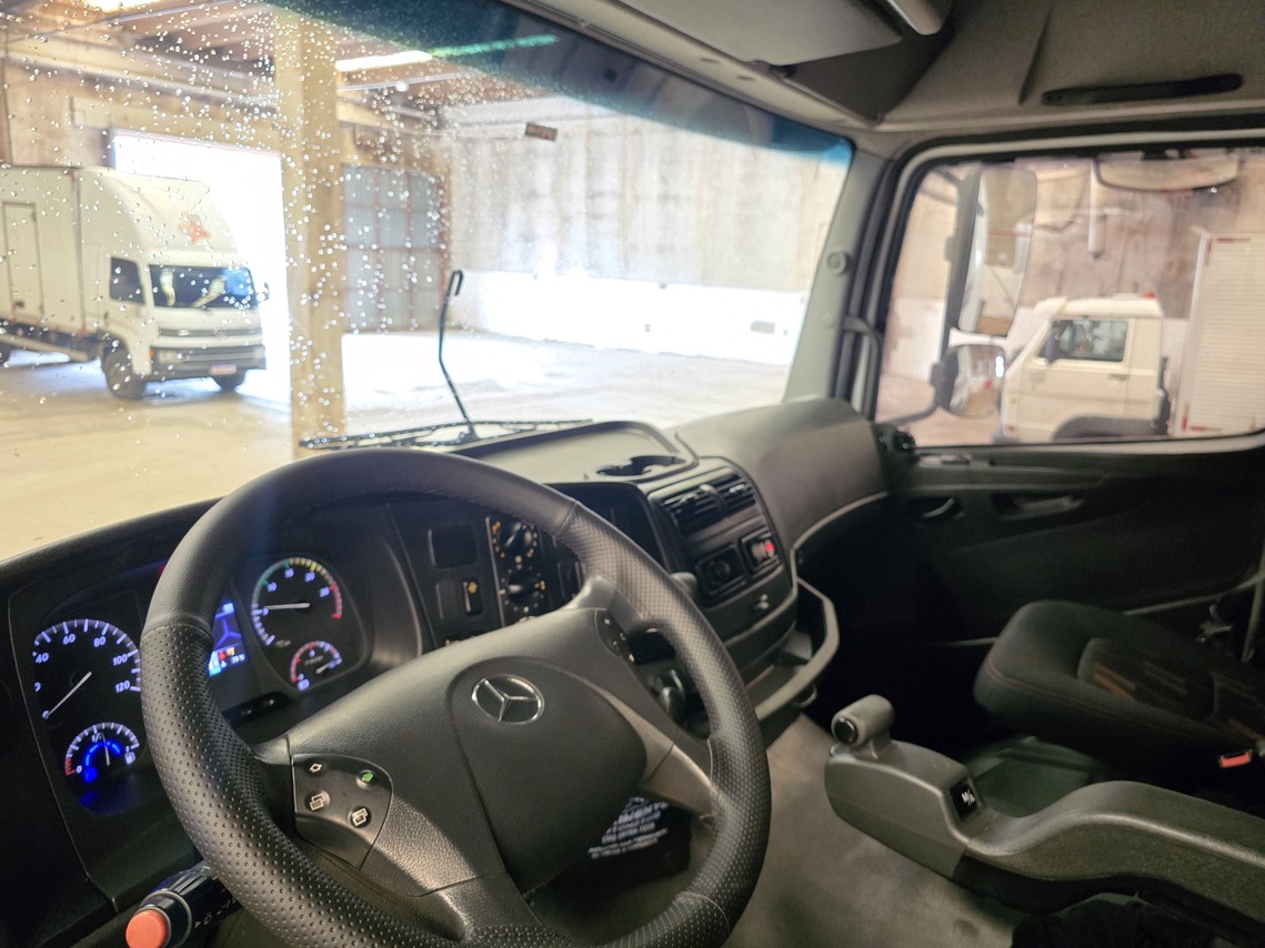 Mercedes Benz Axor 2544 - 20/21 8