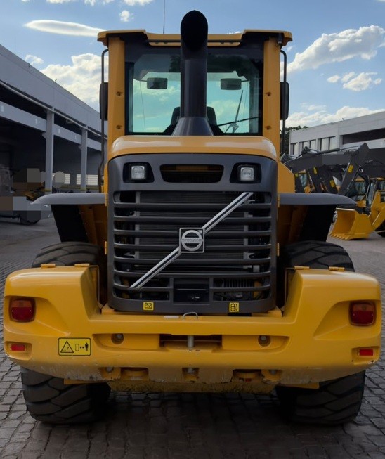 Volvo L90F - 24/24 10