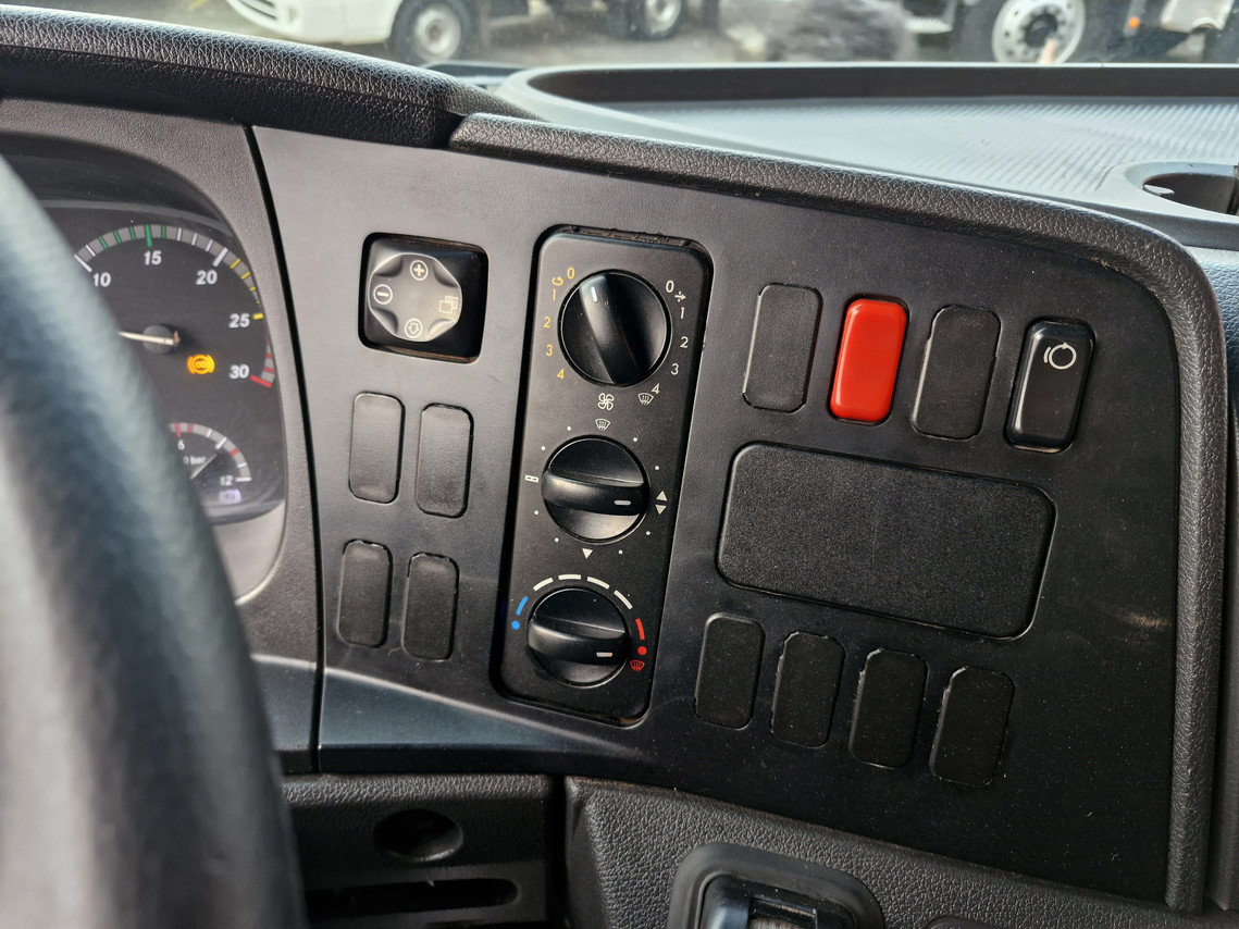Mercedes Benz Atego 1719 - 18/18 11