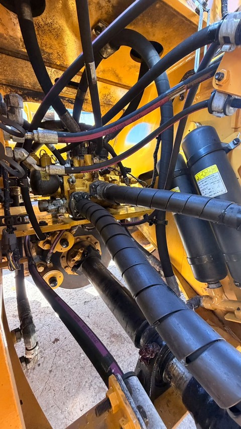Caterpillar  966 - 22/22 18