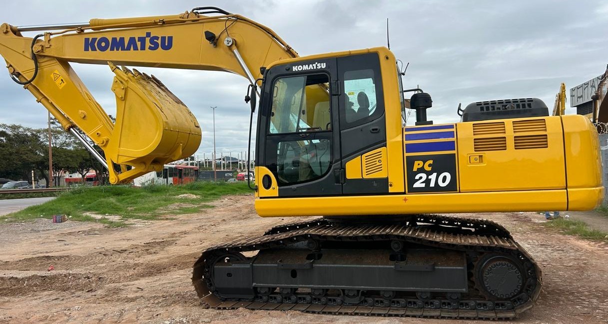 Komatsu PC210 - 23/23 7