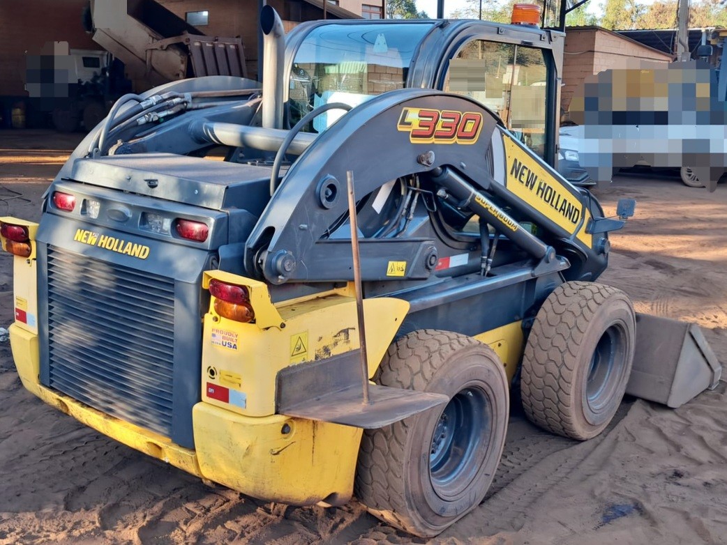 New Holland L320 - 23/23 7