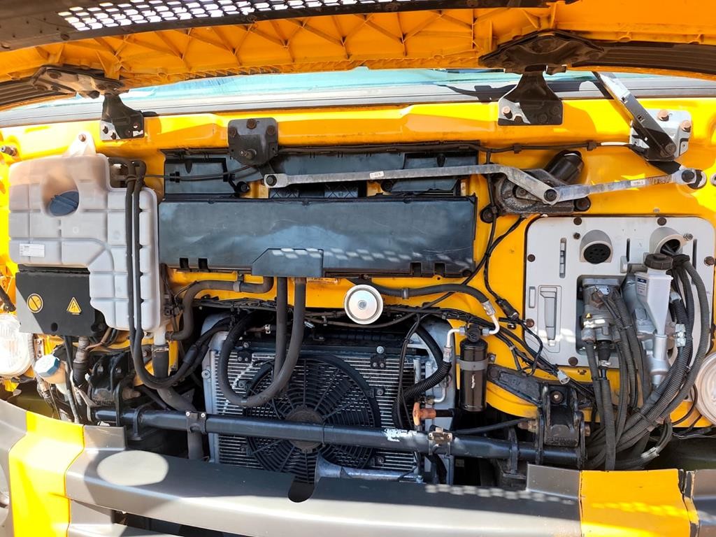 Volkswagen 24-250 E Constellation 3-Eixos - 11/11 6