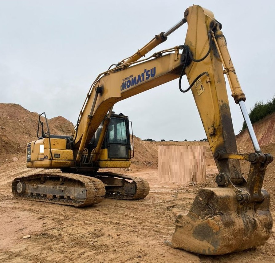 Komatsu PC200 8B - 08/08 2