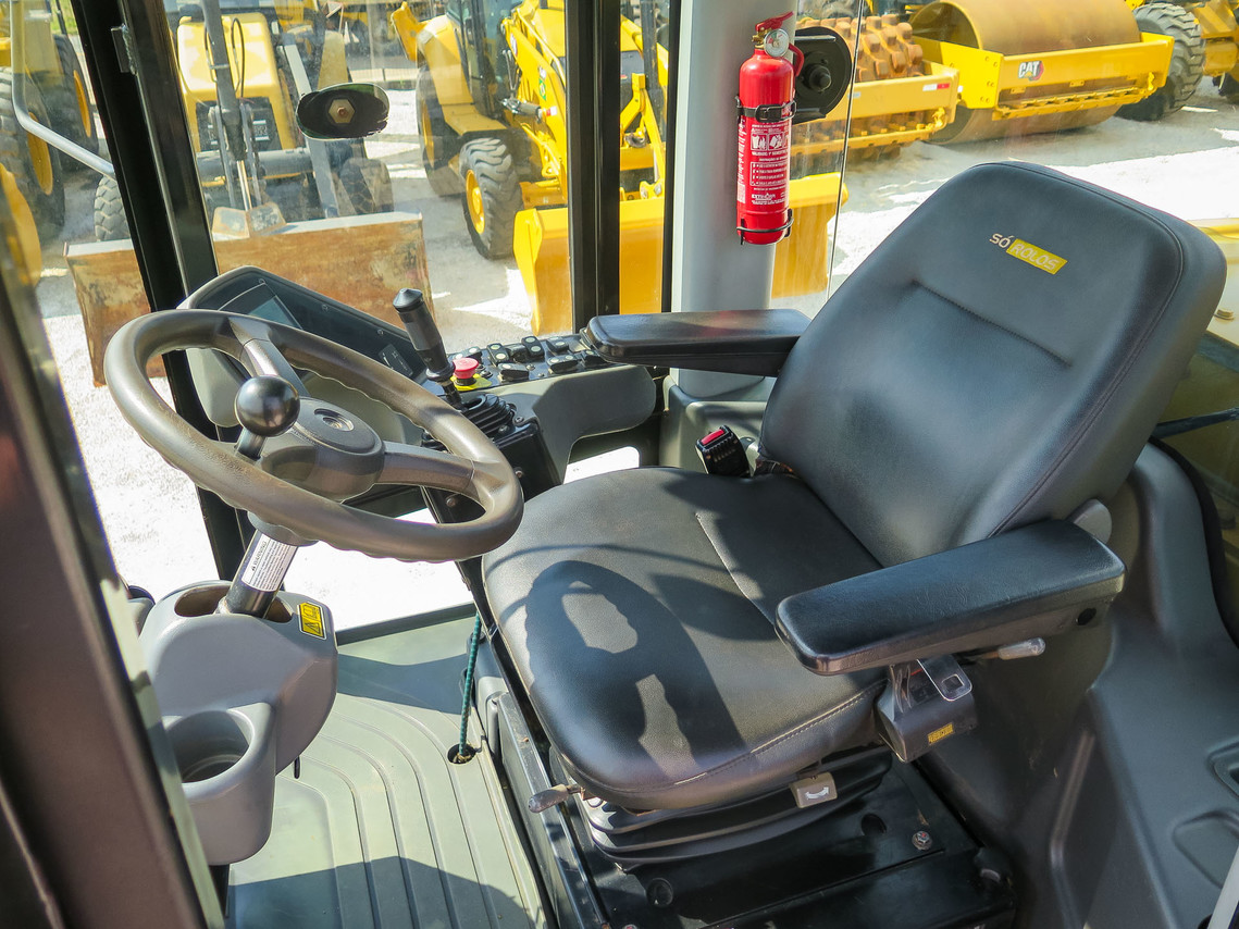 Caterpillar CS54B - 15/15 5