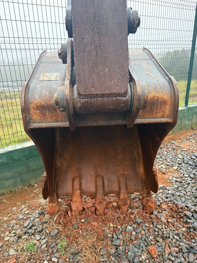 Volvo EC200d - 23/23 8
