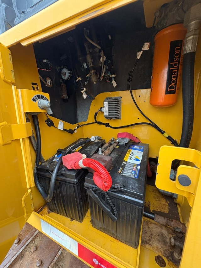 John Deere 700J - 22/22 8