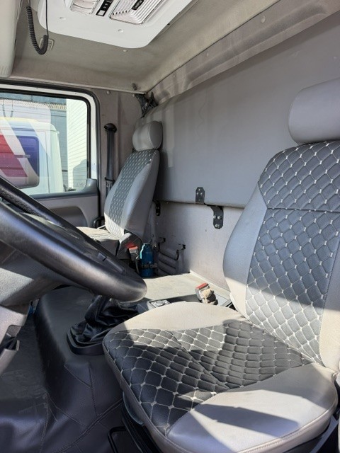 Volkswagen 24-280 E Constellation 6x2 - 13/13 5