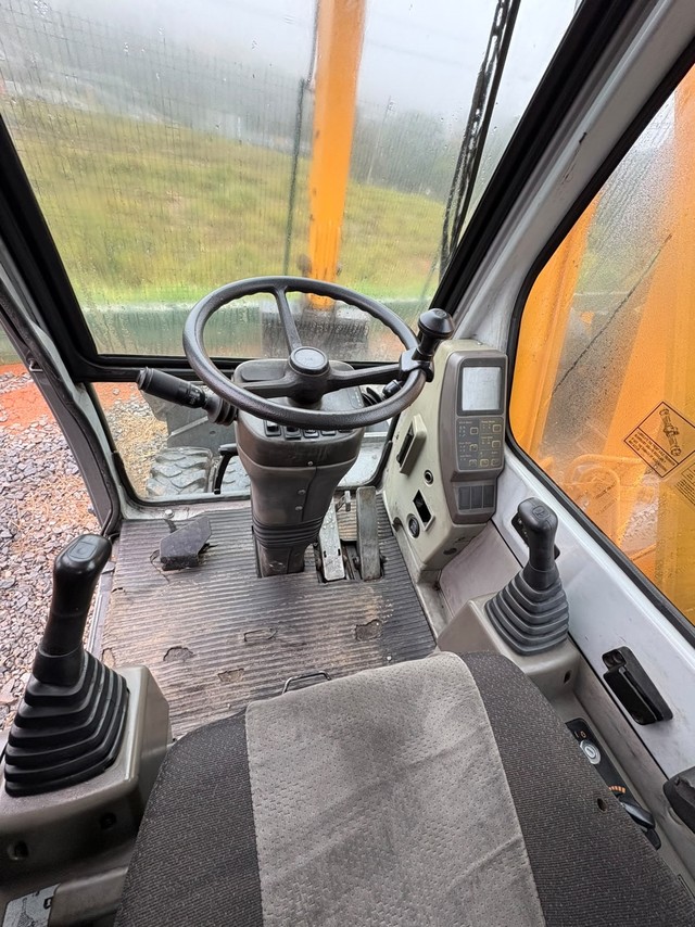 Hyundai R140 - 08/08 12