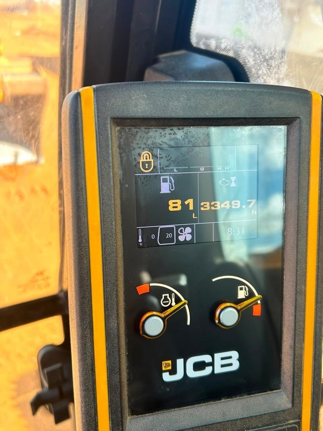 JCB JS220LC - 21/21 6