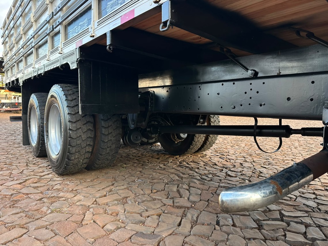 Ford Cargo2422 - 05/05 9
