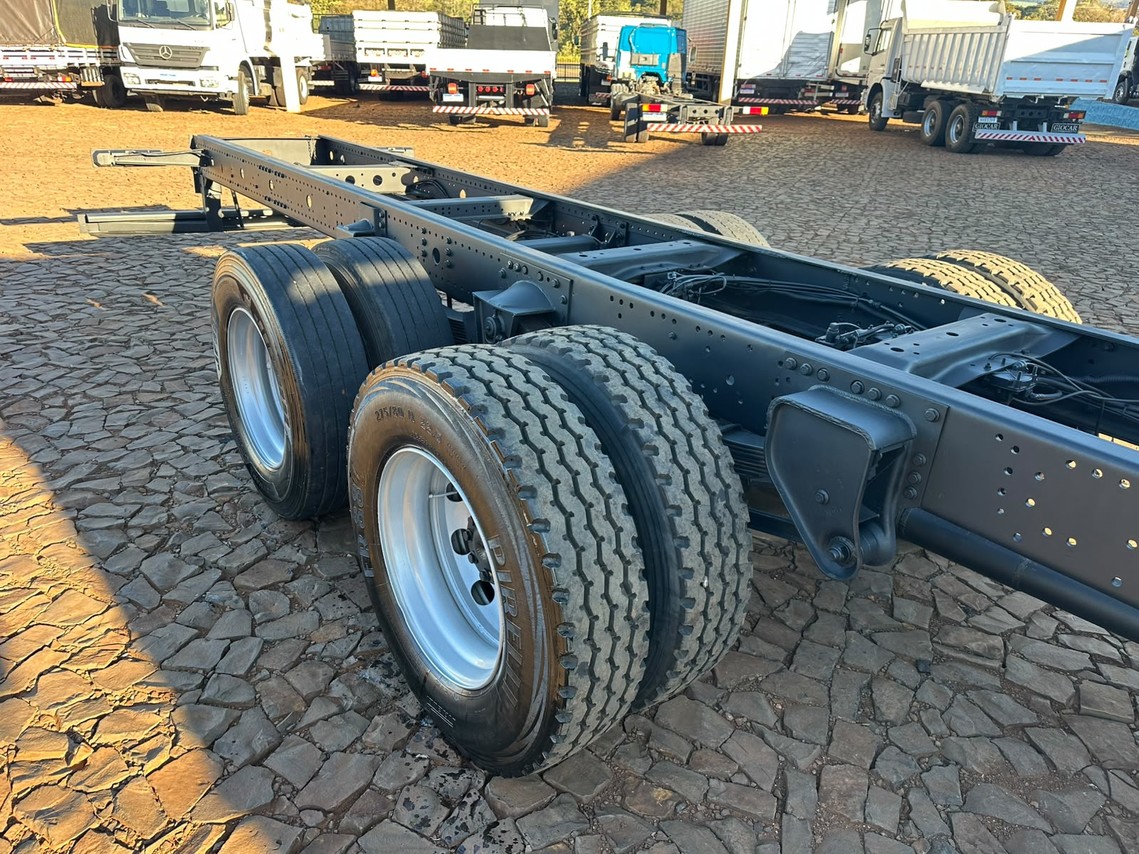 Mercedes Benz MB 2324 - 14/14 11