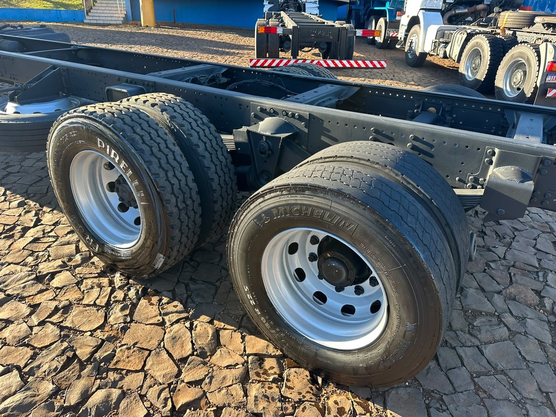 Mercedes Benz MB 2324 - 14/14 12