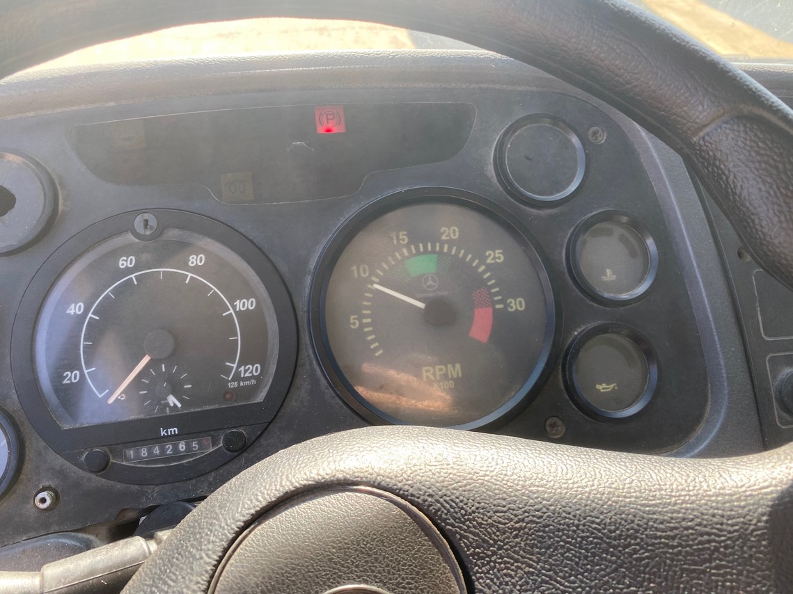 Mercedes Benz MB 712 - 98/99 13