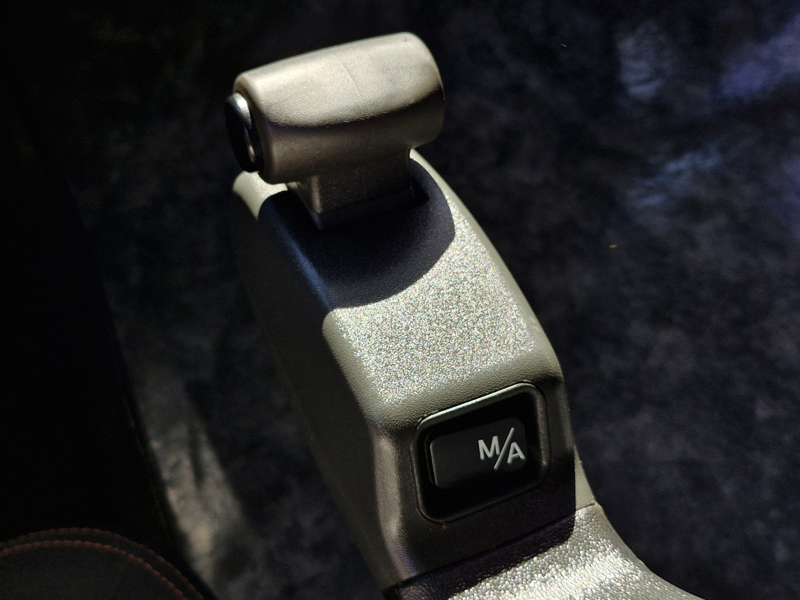 Mercedes Benz Axor 2536 - 22/23 18