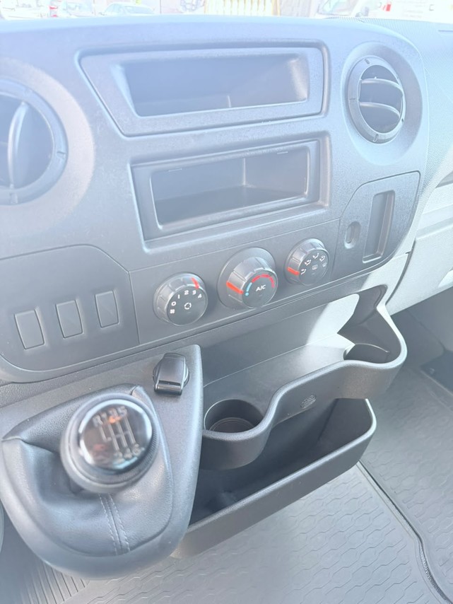 Renault Master Chassi - 23/23 14