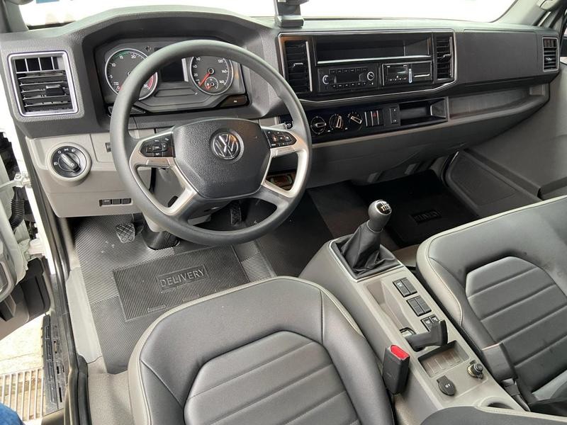 Volkswagen 13-180 Delivery 6x2 - 25/26 5