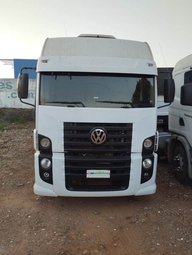 Volkswagen 19-320 Titan - 08/08 2