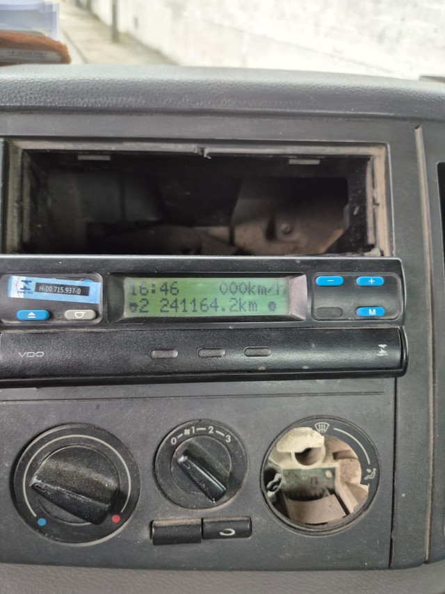 Volkswagen 26-280 Constellation 6x4 - 14/14 2