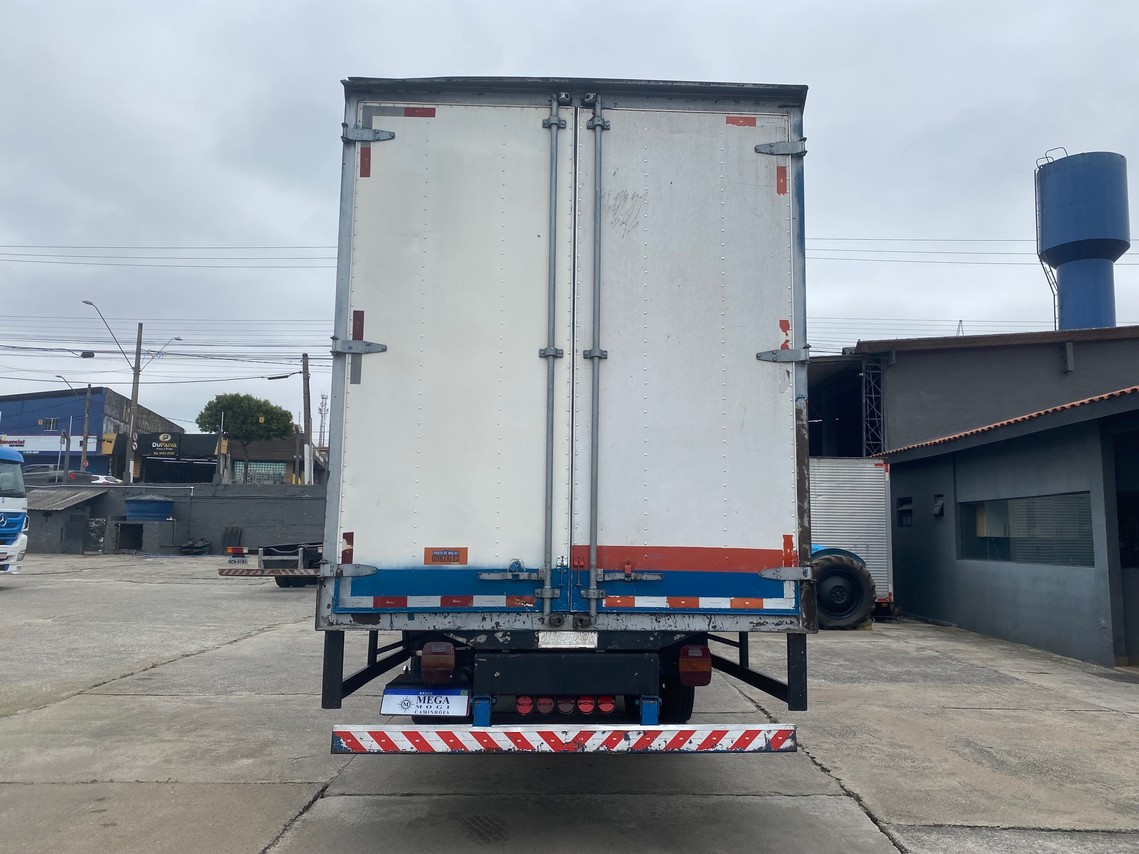 Volkswagen 8 150 - 02/02 2