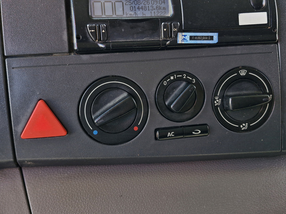 Volkswagen 15-190 E Constellation - 17/18 11
