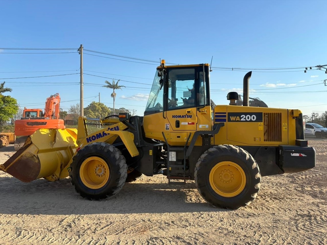 Komatsu WA200 - 24/24 4
