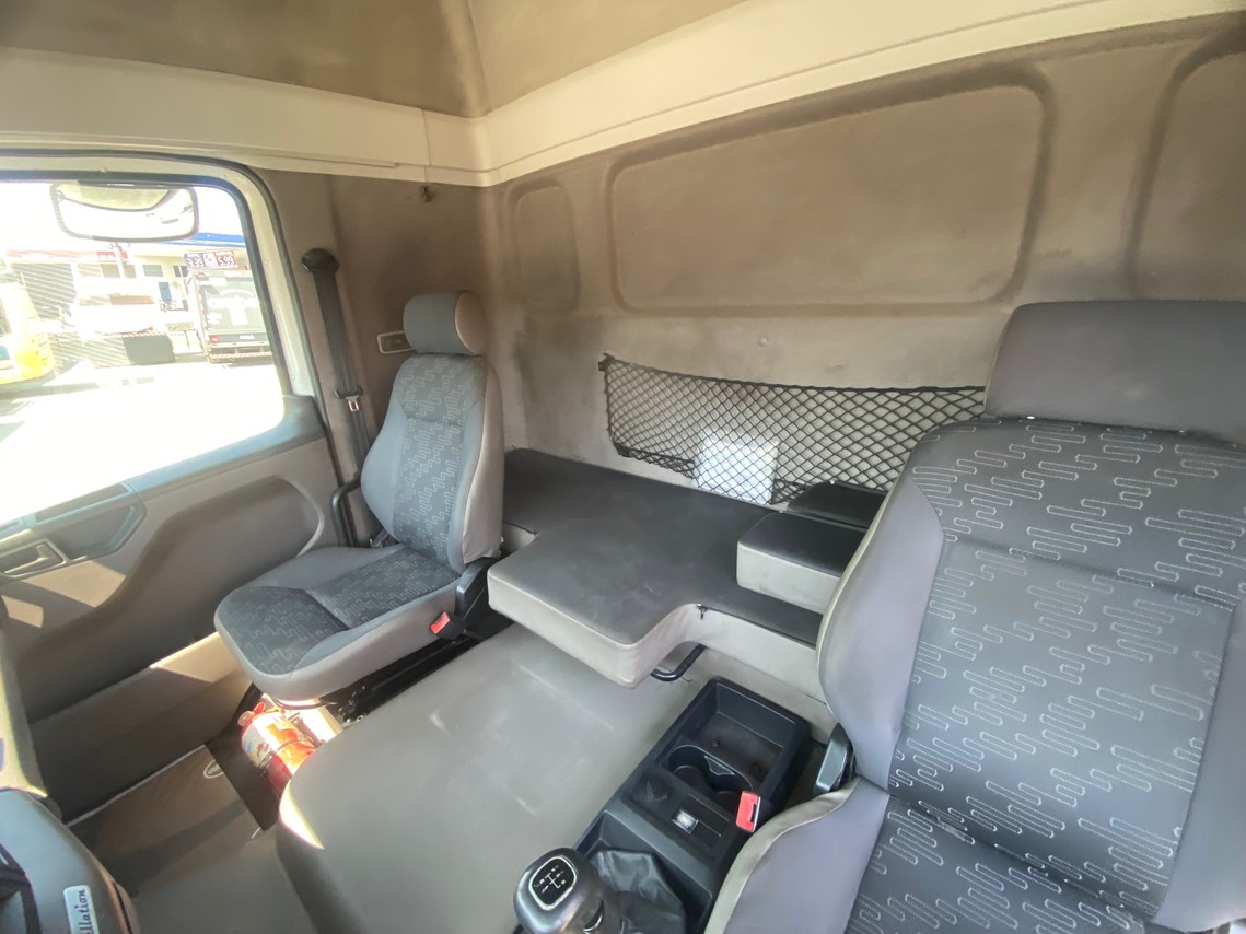 Volkswagen 25 390 - 15/16 11