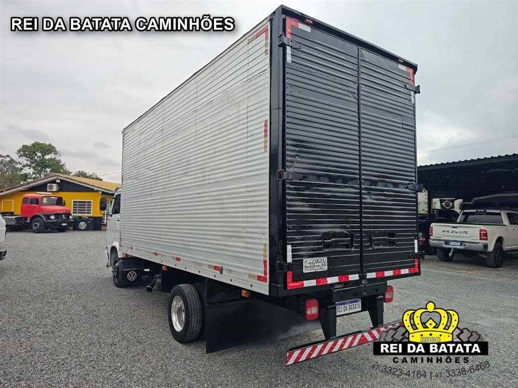 Volkswagen 8 140 - 98/98 4