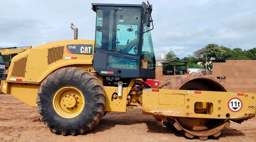 Caterpillar CP54B - 15/15 4