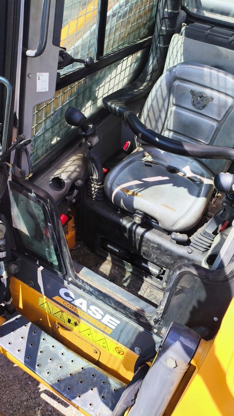 Case SV300 - 19/19 7