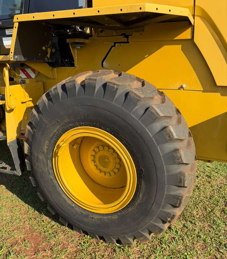 Caterpillar 924K - 18/18 8